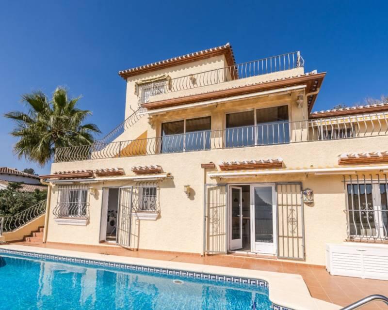 6 bedroom Villa for sale