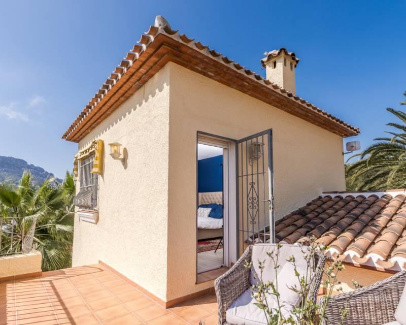 6 bedroom Villa for sale