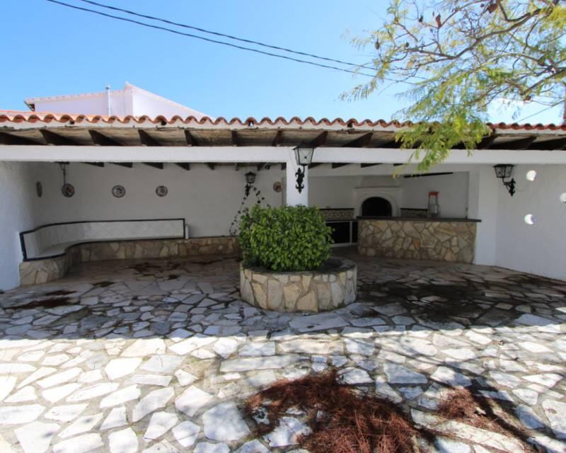 6 bedroom Villa for sale