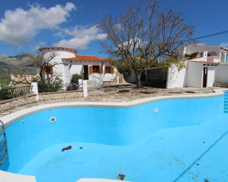 6 bedroom Villa for sale