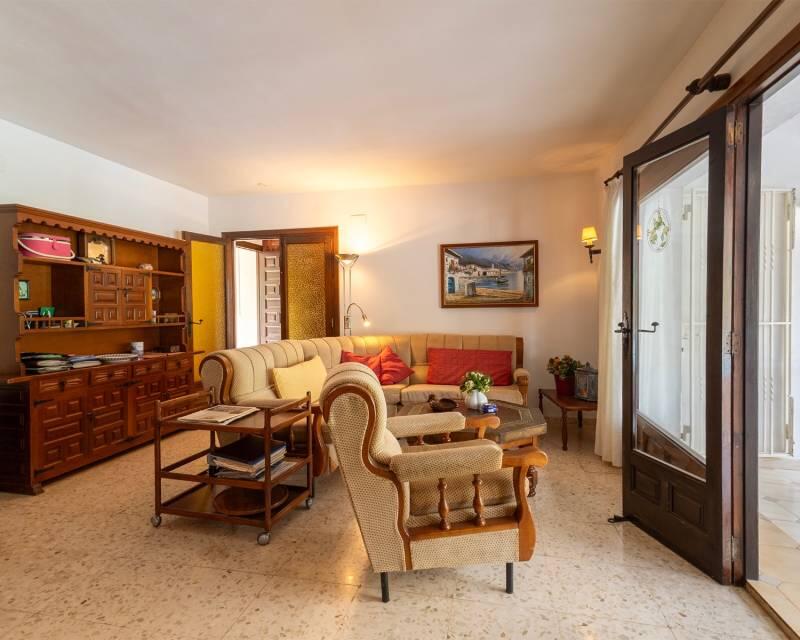 5 bedroom Villa for sale