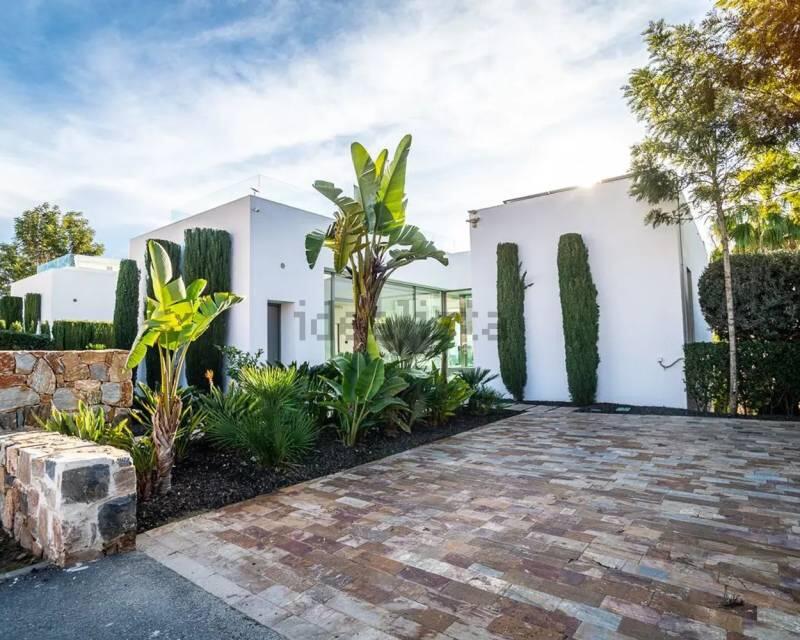 4 bedroom Villa for sale