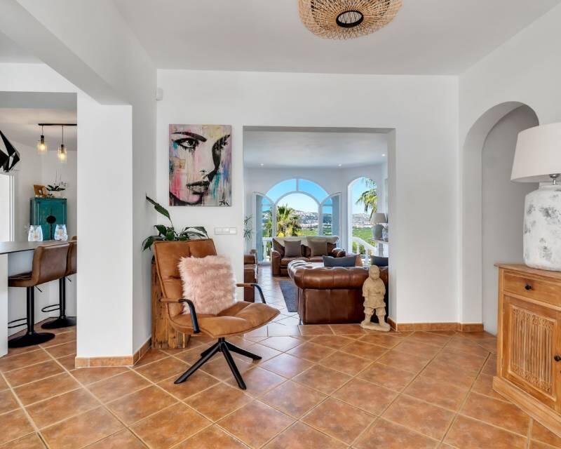 4 slaapkamer Villa Te koop