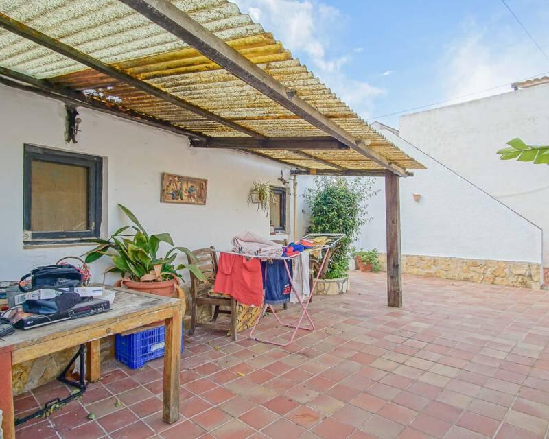 6 bedroom Villa for sale