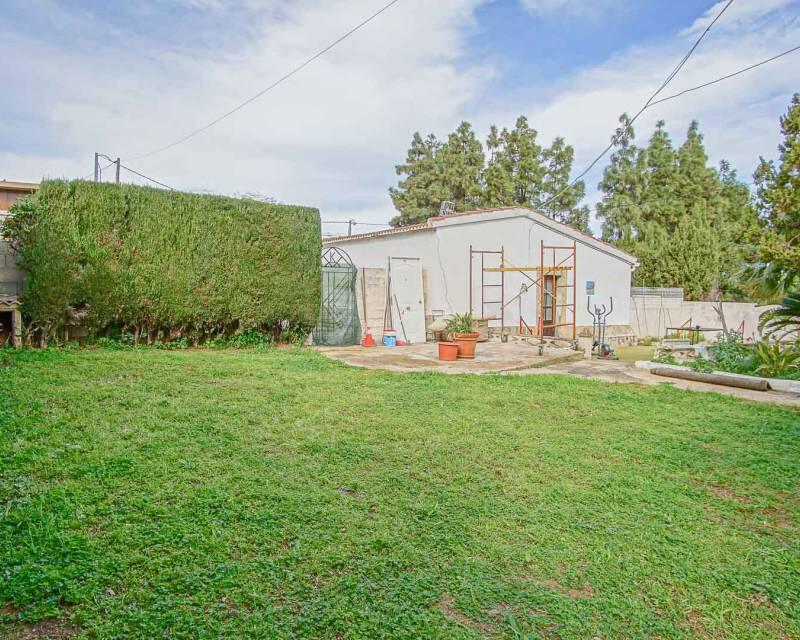 6 bedroom Villa for sale