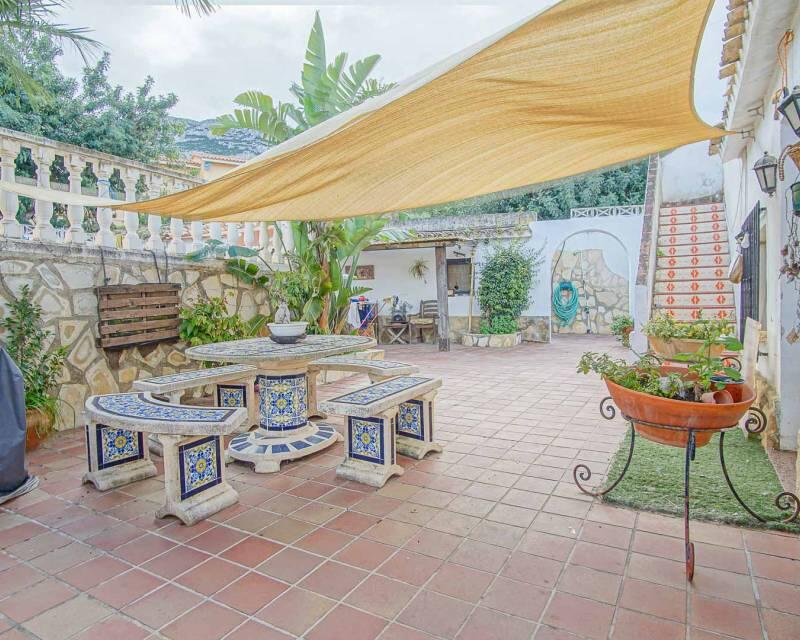 6 bedroom Villa for sale