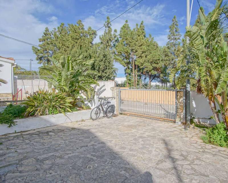 6 bedroom Villa for sale