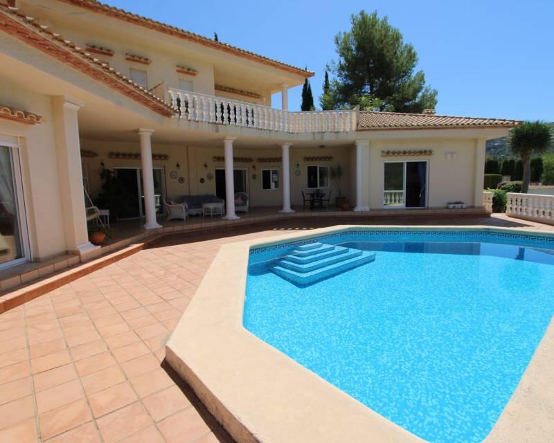 Villa til salg i Denia, Alicante