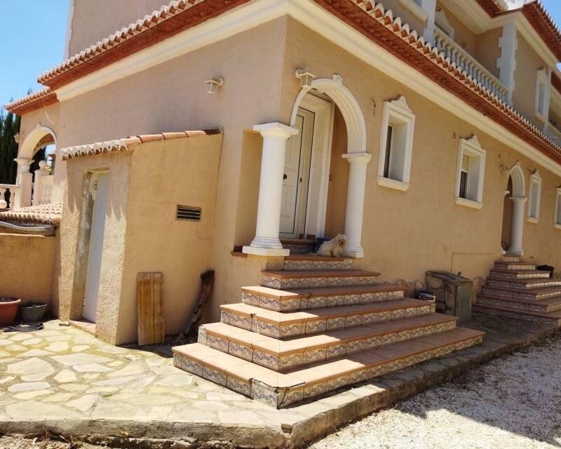 6 Schlafzimmer Villa zu verkaufen