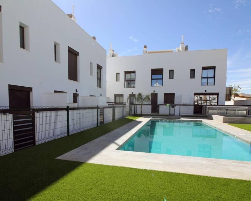 вилла продается в Pilar de la Horadada, Alicante