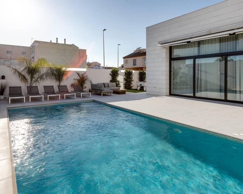 Villa zu verkaufen in Pilar de la Horadada, Alicante