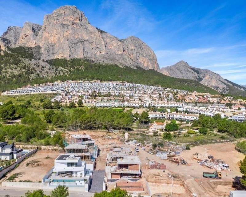 4 спальная комната вилла продается