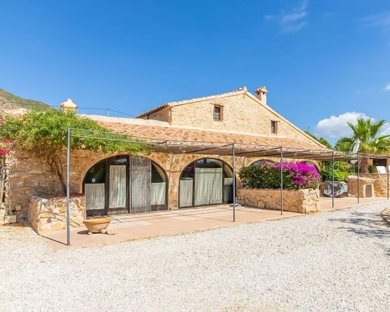 8 slaapkamer Villa Te koop