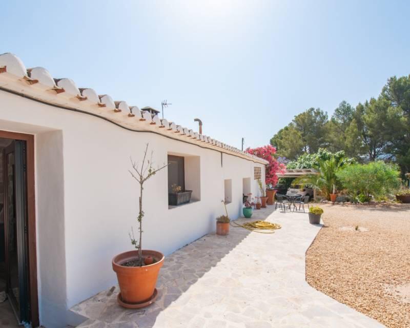 4 slaapkamer Landhuis Te koop