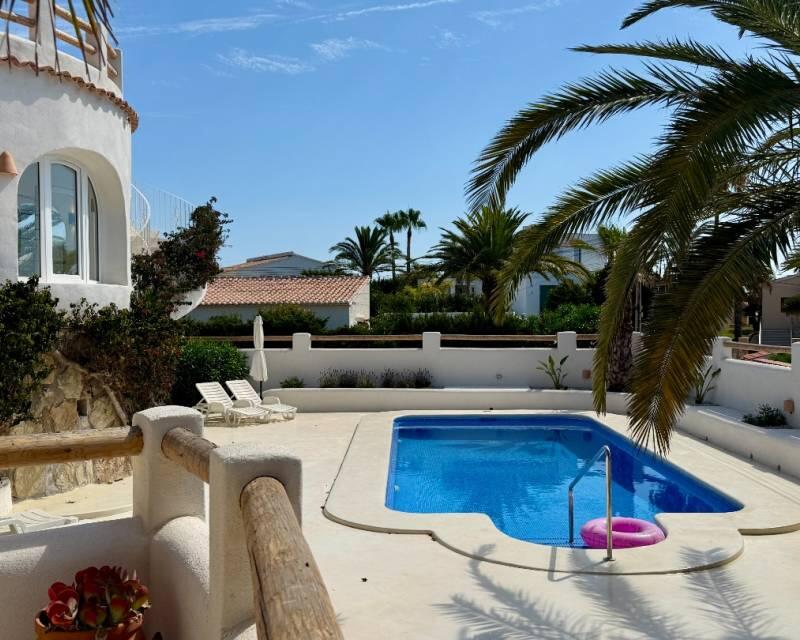 3 Cuarto Villa en venta