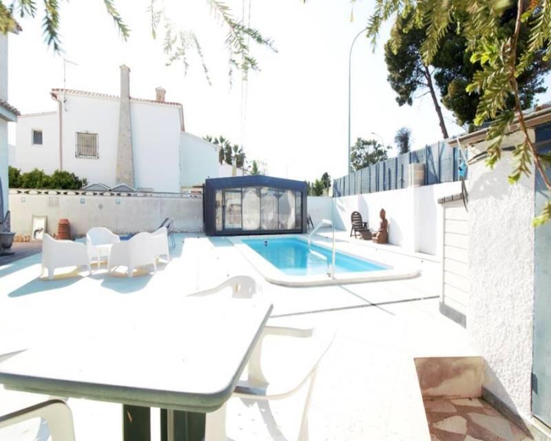 4 slaapkamer Villa Te koop