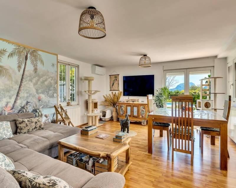 4 soveværelse Landsted til salg