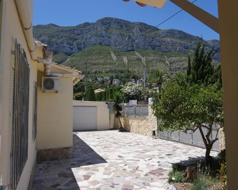 6 Cuarto Villa en venta