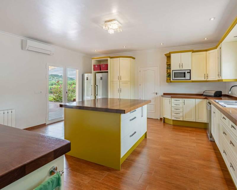 4 slaapkamer Villa Te koop