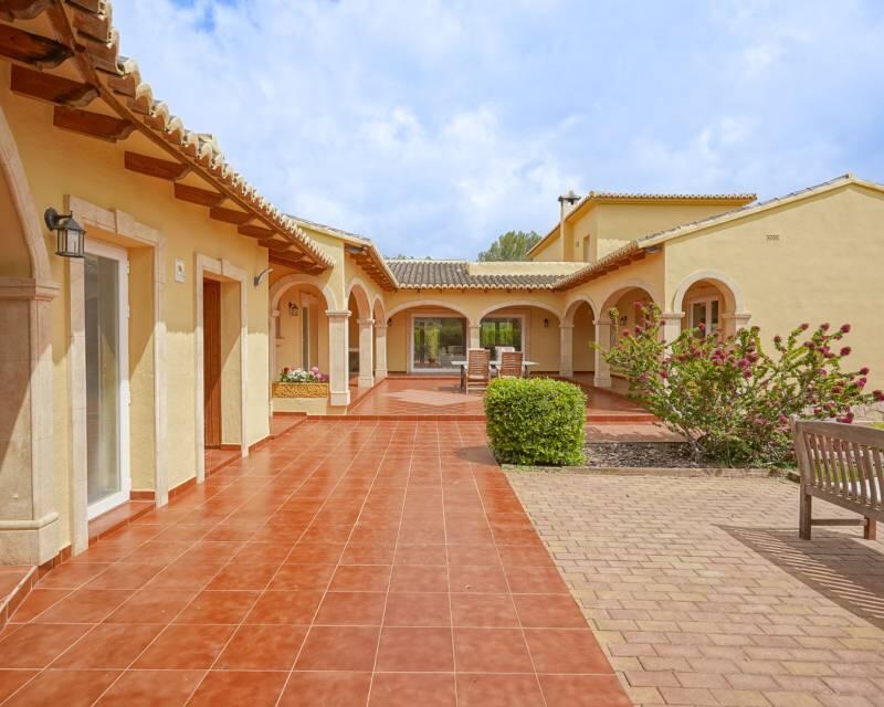 4 slaapkamer Villa Te koop