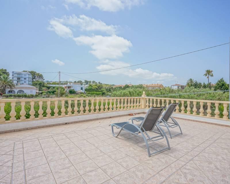 6 Cuarto Villa en venta