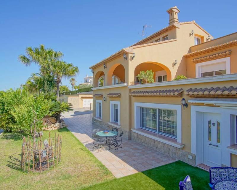 8 chambre Villa à vendre