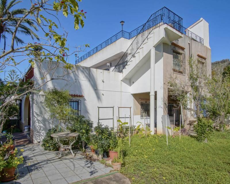 7 sovrum Villa till salu