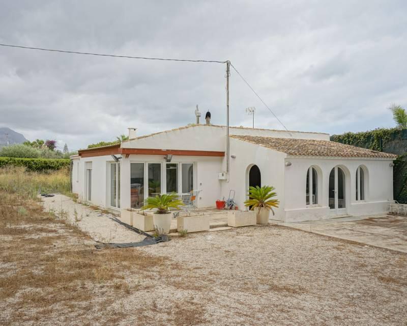 3 Cuarto Terrenos en venta
