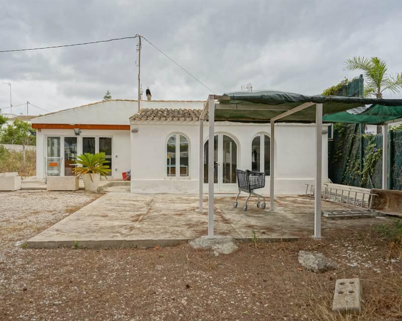 3 Cuarto Terrenos en venta