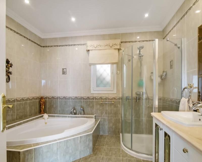 4 soveværelse Villa til salg