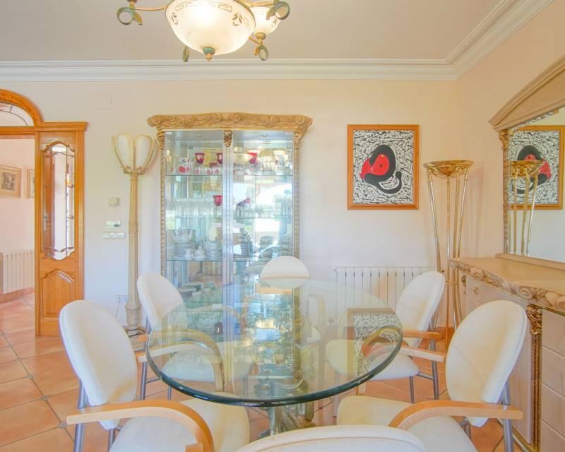 8 chambre Villa à vendre