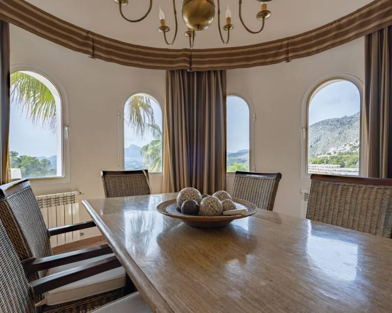 4 slaapkamer Villa Te koop