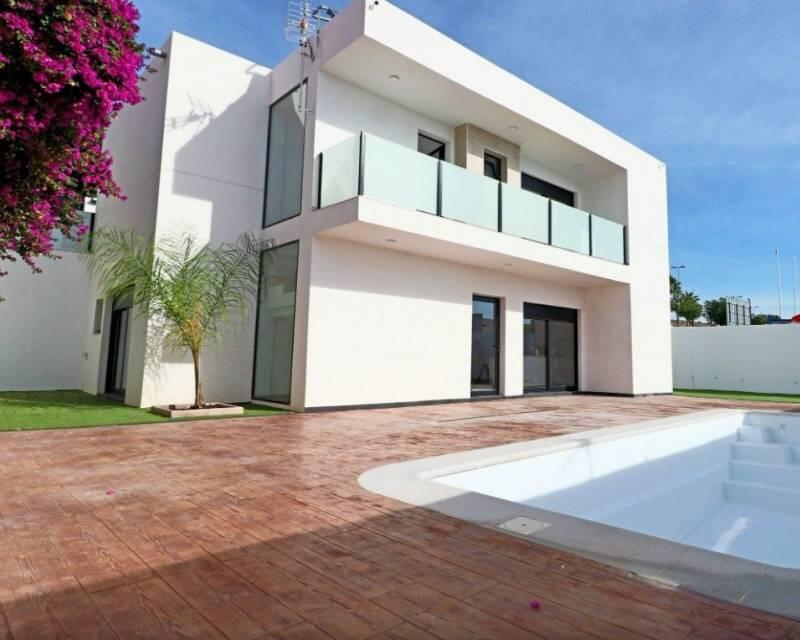 Villa for sale in Fortuna, Murcia