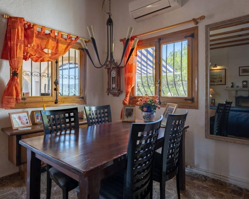 4 Schlafzimmer Villa zu verkaufen