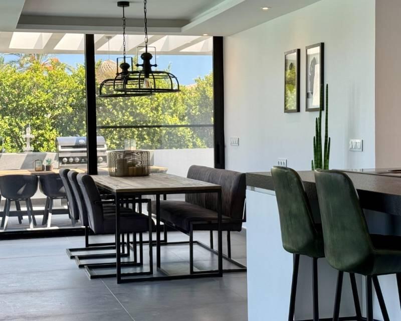 3 Cuarto Villa en venta