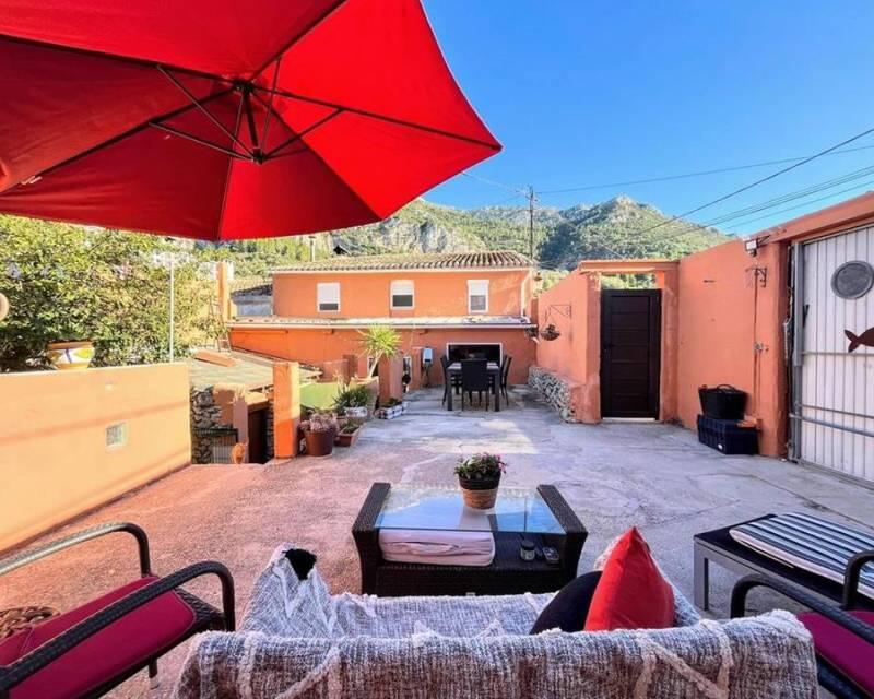 Villa à vendre dans Llosa de Camacho, Alicante