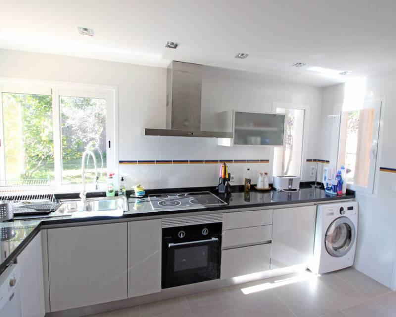 4 bedroom Villa for Long Term Rent