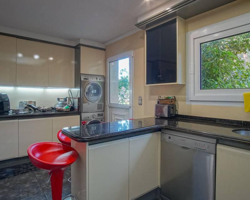 4 slaapkamer Villa Te koop