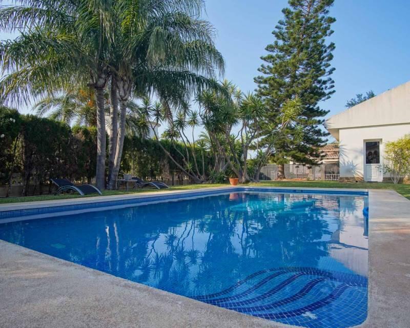 4 slaapkamer Villa Te koop