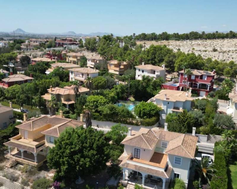 4 bedroom Villa for sale