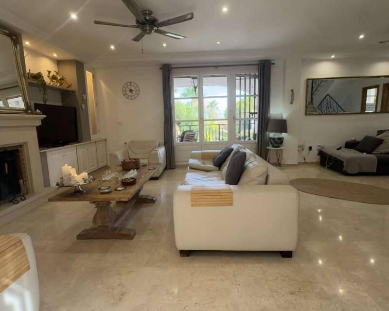 4 bedroom Villa for sale
