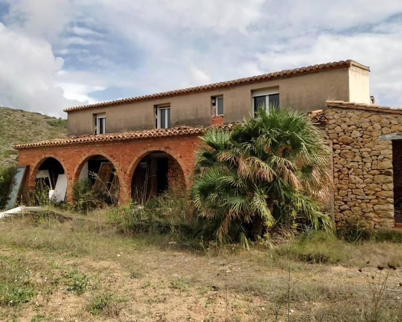 4 bedroom Country House for sale