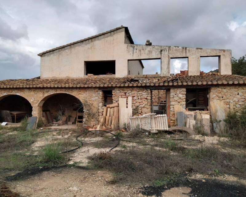 4 bedroom Country House for sale
