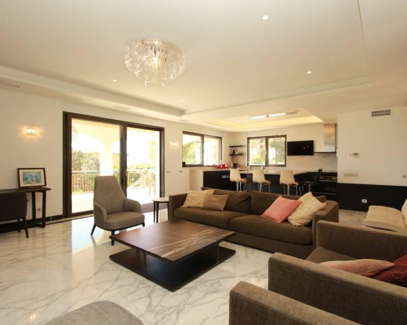 4 Schlafzimmer Villa zu verkaufen