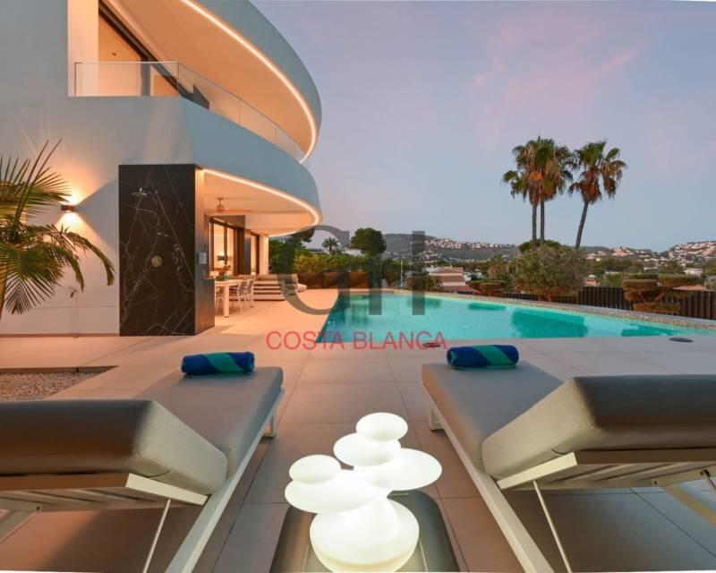 Villa till salu i Moraira, Alicante