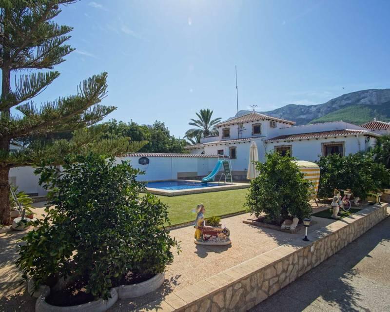 вилла продается в Denia, Alicante