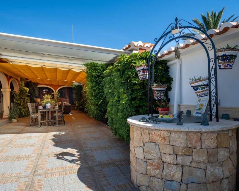 4 slaapkamer Villa Te koop
