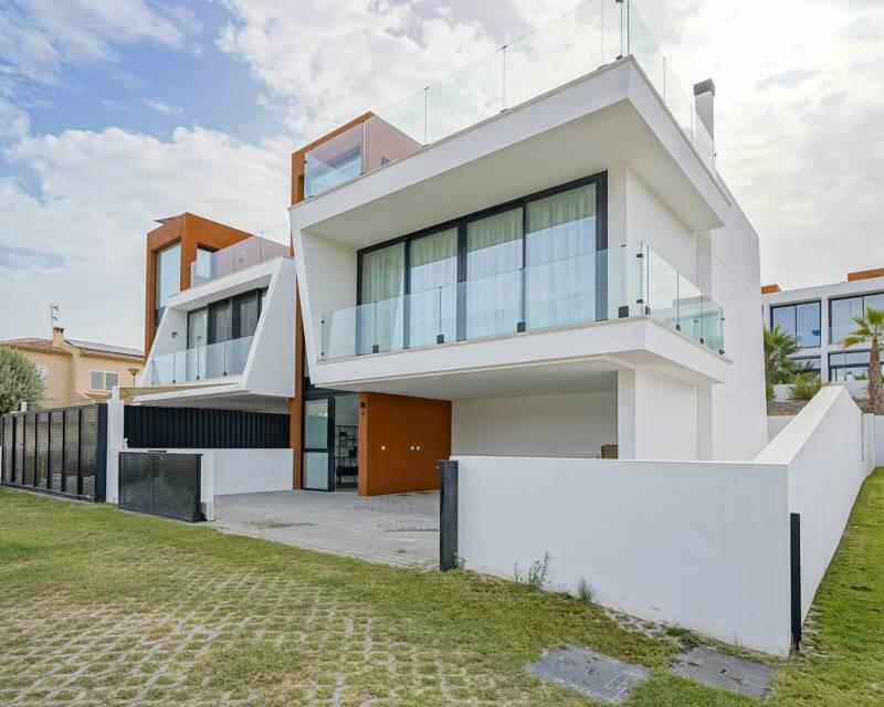 3 спальная комната дуплекс продается