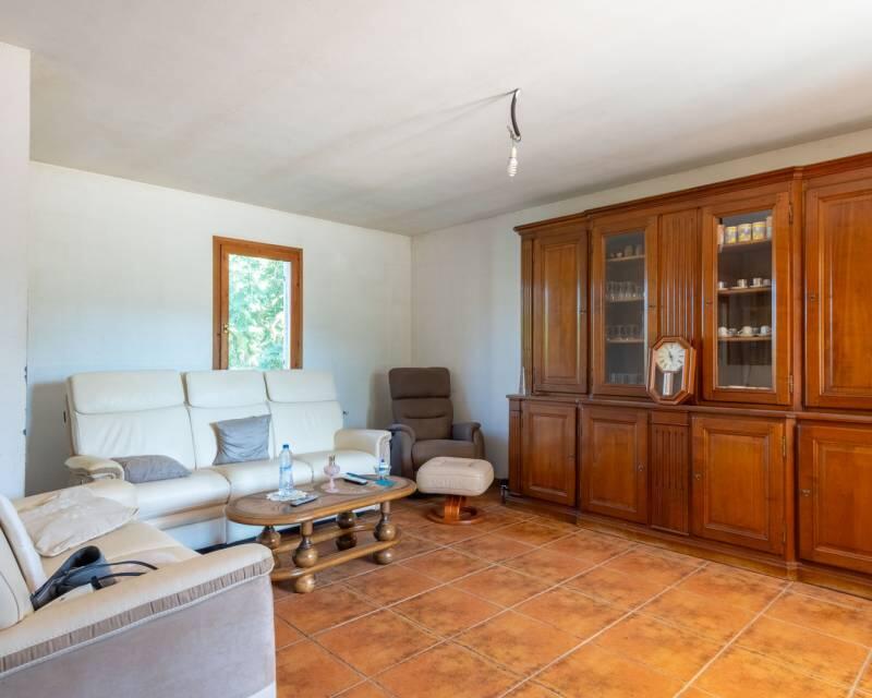 6 bedroom Villa for sale