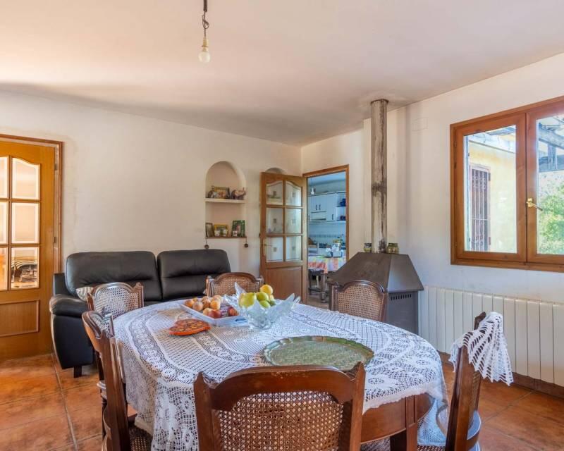 6 bedroom Villa for sale